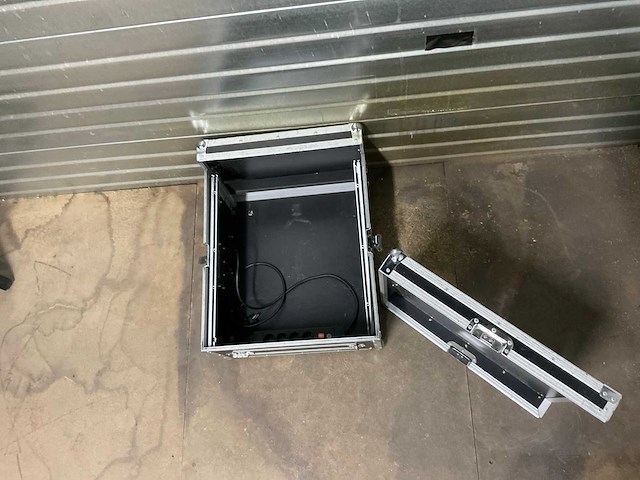 American audio flightcase - afbeelding 4 van  5