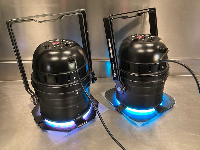 American dj 64b led pro can dmx par set - in flightcase - afbeelding 9 van  16