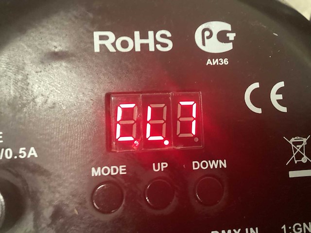 American dj 64b led pro can dmx par set - in flightcase - afbeelding 11 van  16