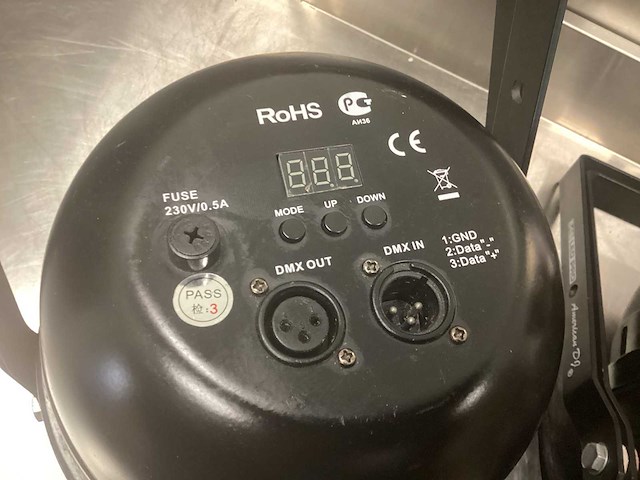 American dj 64b led pro can dmx par set - in flightcase - afbeelding 12 van  16