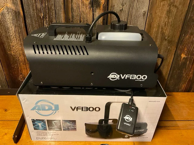 American dj vf1300 mobiele rookmachine - 1300 watt - afbeelding 9 van  13