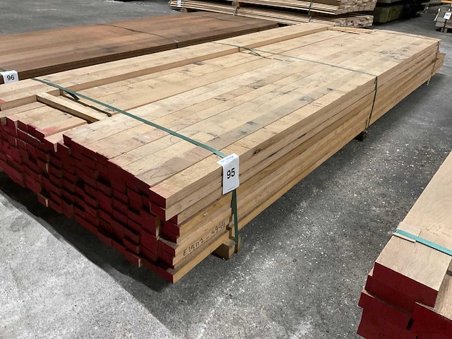 Amerikaans eiken planken 26x55 mm ca. o,634 m³ - afbeelding 1 van  5