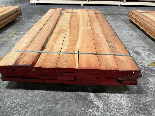 Amerikaans kersen planken 33 mm ca. 0,284 m³ - afbeelding 2 van  3