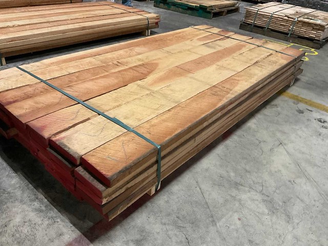 Amerikaans kersen planken 33 mm ca. 0,355 m³ - afbeelding 2 van  3