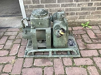 Amerikaans leger waterpomp - afbeelding 5 van  7