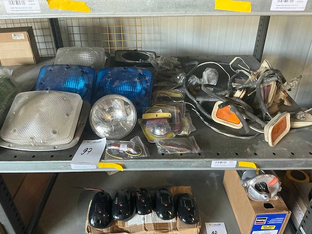 Amerikaanse autoverlichting en flitsers - afbeelding 1 van  6
