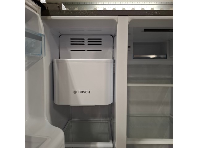 Amerikaanse koelkast no frost, bosch a+++, kad90l, grijs / chroom - afbeelding 3 van  7