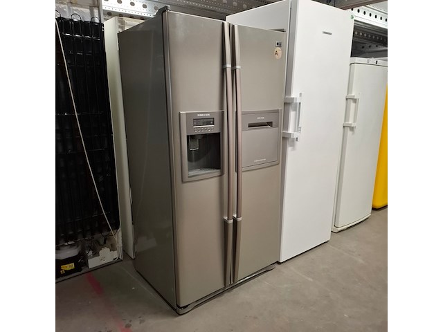 Amerikaanse koelkast no frost, lg a+++, gcp207ttja - afbeelding 1 van  8