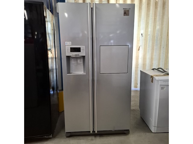 Amerikaanse koelkast no frost, samsung a+++, grijs / chroom - afbeelding 1 van  6