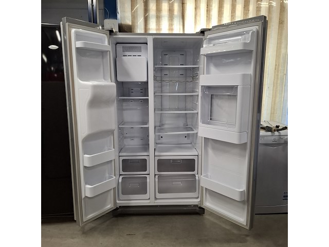Amerikaanse koelkast no frost, samsung a+++, grijs / chroom - afbeelding 3 van  6