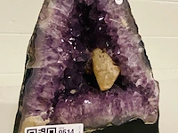 Amethist geode met calciet kristal