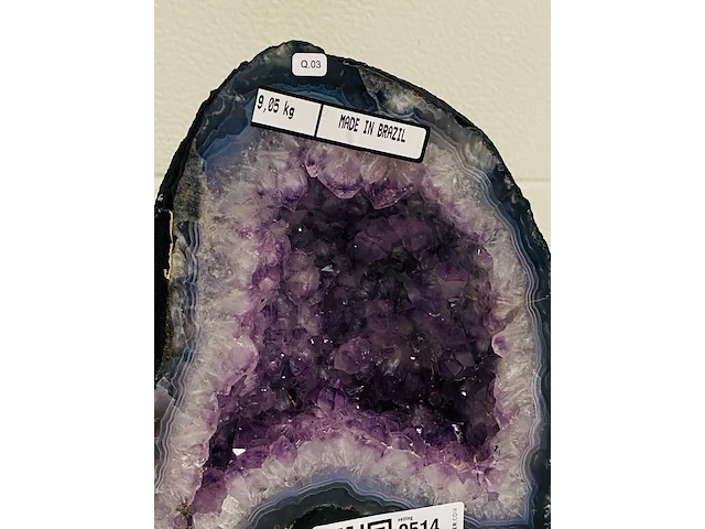 Amethist geode met chalcedoon rand - afbeelding 3 van  5