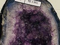 Amethist geode met chalcedoon rand - afbeelding 3 van  5