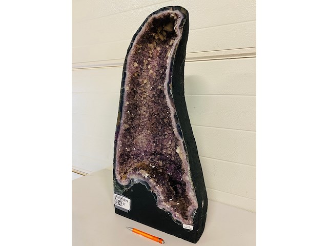 Amethist geode - afbeelding 2 van  8