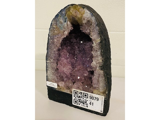 Amethist geode - afbeelding 2 van  6