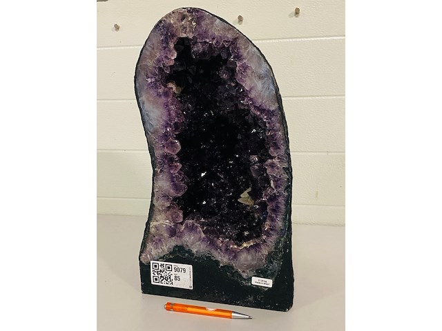 Amethist geode - afbeelding 2 van  8