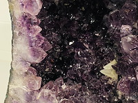 Amethist geode - afbeelding 5 van  8
