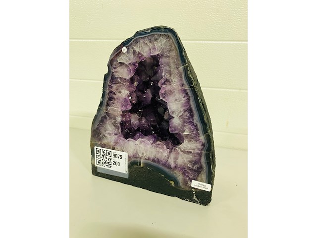 Amethist geode - afbeelding 2 van  6