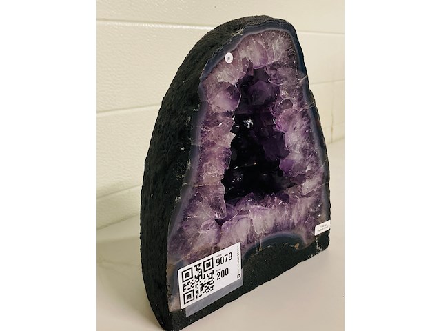 Amethist geode - afbeelding 4 van  6