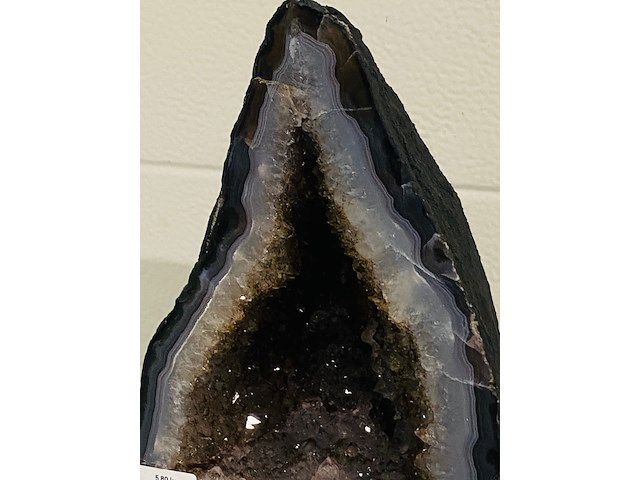 Amethist geode - afbeelding 4 van  7