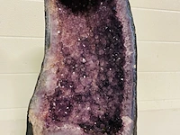 Amethist geode - afbeelding 3 van  7