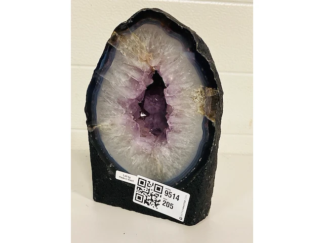 Amethist geode - afbeelding 1 van  6
