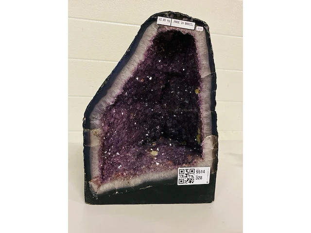 Amethist geode - afbeelding 1 van  7