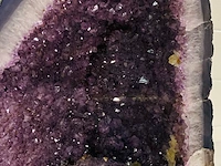Amethist geode - afbeelding 6 van  7