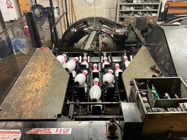 Amf 82-70 pinspotter bowling machine (2x) - afbeelding 9 van  14