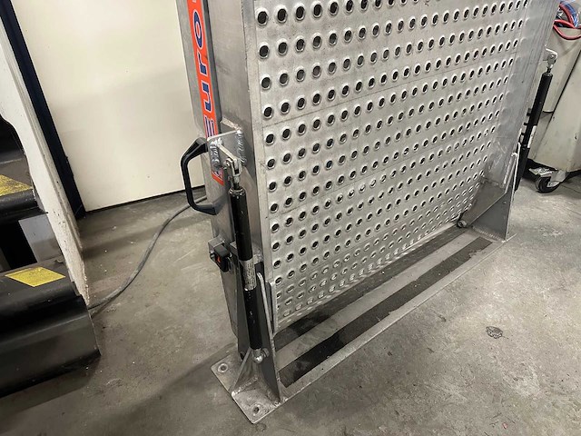 Amf euro rampe - liftsysteem / oprijplaat - afbeelding 2 van  6