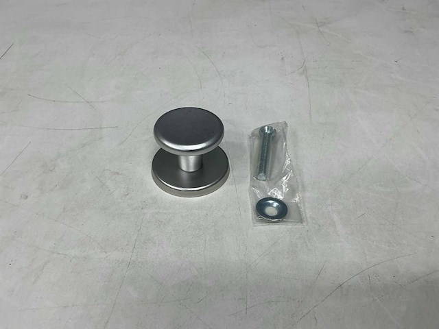 Ami - f-1 161/60 - voordeurknop - afbeelding 1 van  4