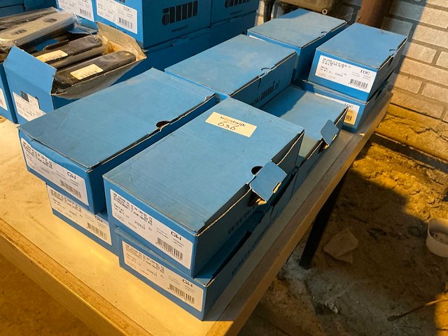 Ami deurbeslag (11x) - afbeelding 1 van  4