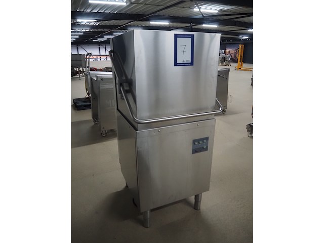 Amika - afbeelding 1 van  9