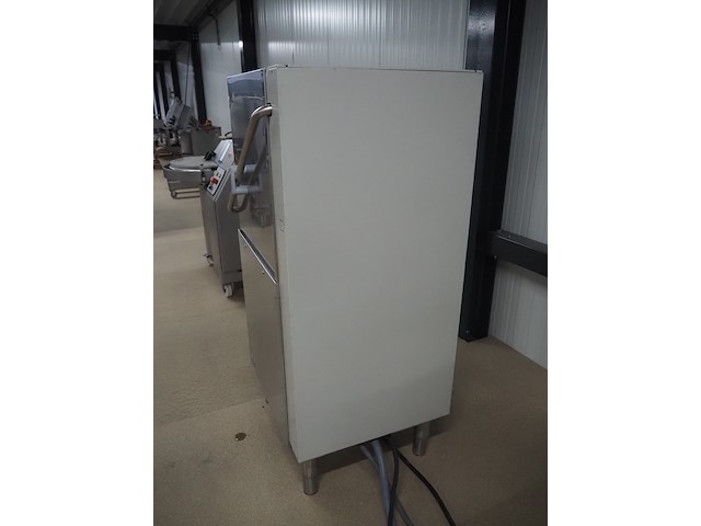 Amika - afbeelding 3 van  9