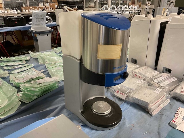 Amman girrbach smartbox x2 vacuum mixing device - afbeelding 1 van  5