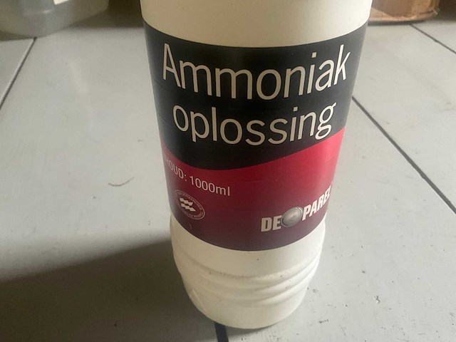 Ammonia - schildersgereedschap - afbeelding 4 van  4