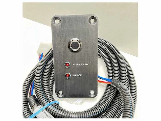 Ampere cnb 66 mast jack controller panel b3905y-d - afbeelding 2 van  3
