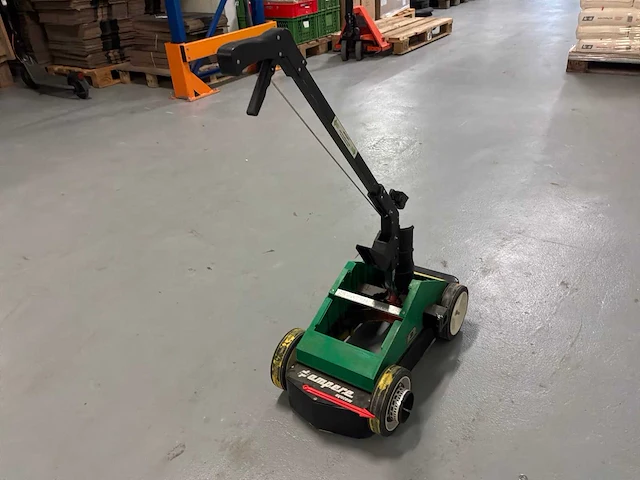Ampere lijnmarkeerwagen - afbeelding 3 van  5