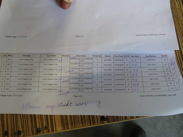 Amphenol - 8.0 surlok plus emi ra - connector plug (28x) - afbeelding 3 van  3