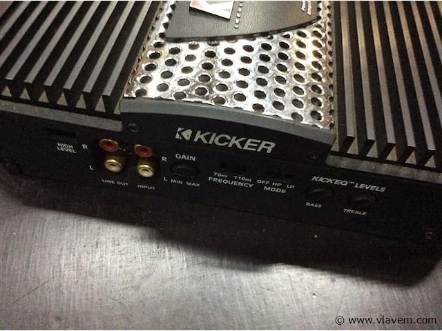 Amplifier kicker voor auto - afbeelding 4 van  4