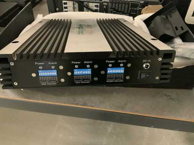 Amplitec c10d-gdw gsm repeater - afbeelding 4 van  5