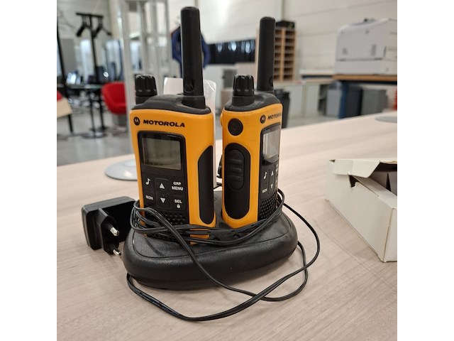 Analoge camera, dashcam en 2x walkie-talkie, o.a. motorola, olympus - afbeelding 9 van  9