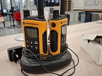 Analoge camera, dashcam en 2x walkie-talkie, o.a. motorola, olympus - afbeelding 9 van  9