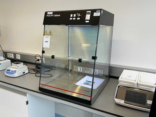 Analytikjena pcr uv2-kast - afbeelding 1 van  8