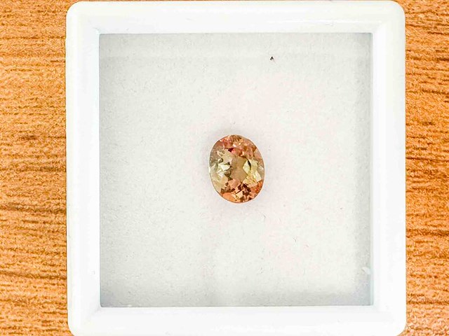 Andalusiet - 1.45 carat natuurlijke andalusiet - afbeelding 1 van  4