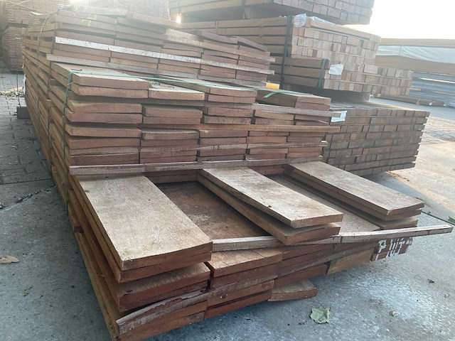 Angelim pedra beschoeiingsplanken 2000-3000x200x20mm (98x) - afbeelding 3 van  3