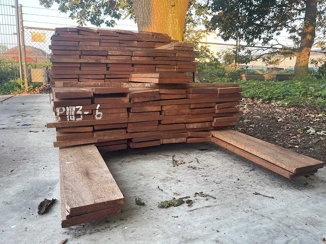Angelim pedra beschoeiingsplanken 4000-4500x150x20mm (70x) - afbeelding 3 van  3