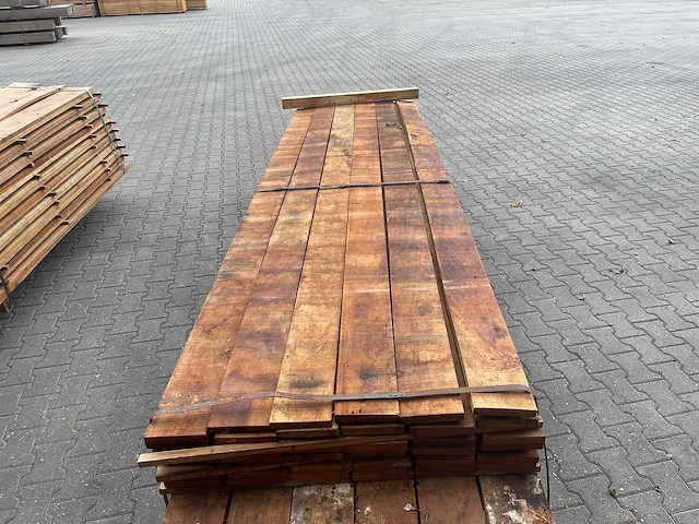 Angelim pedra beschoeiingsplanken 4000x150x20mm (84x) - afbeelding 1 van  3