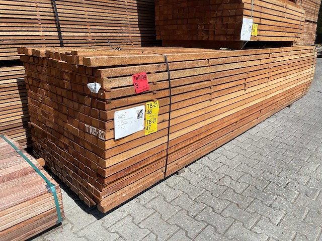 Angelim pedra onderliggers fijnbezaagd 4350x60x40mm (136x) - afbeelding 4 van  4