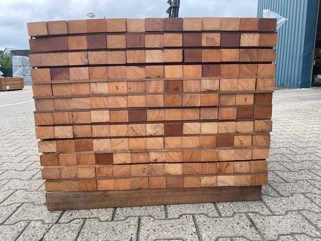 Angelim pedra onderliggers geschaafd 1000x68x45mm (156x) - afbeelding 2 van  3